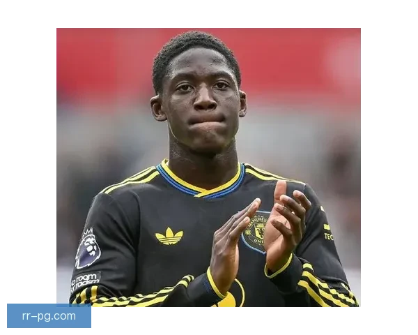 曼联官宣与科比·梅努完成长期续约 未来几年将继续为球队效力