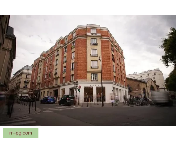 红牛集团入主法乙巴黎足球俱乐部背后资本版图与法国足坛格局变化